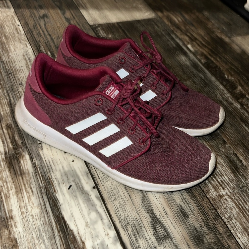 Adidas cloud foam women’s size 7.5 sneakers